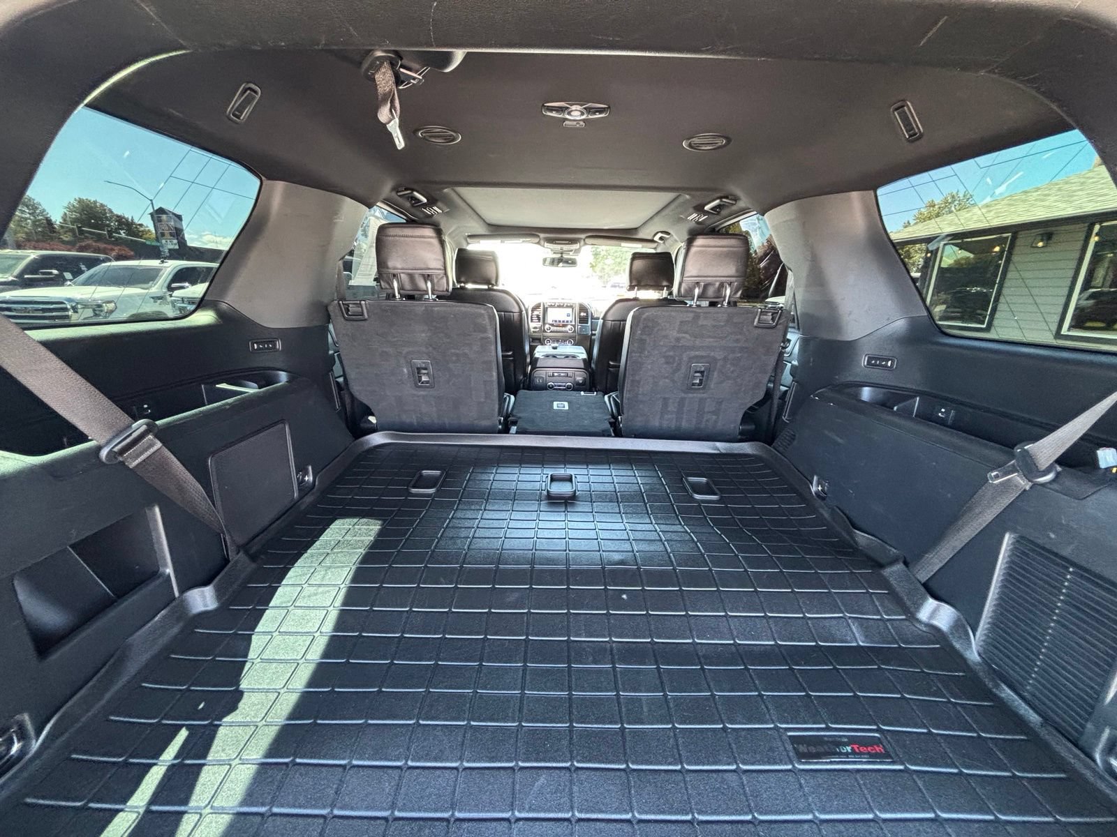 Used 2020 Ford Expedition Limited AWD/4WD image 10