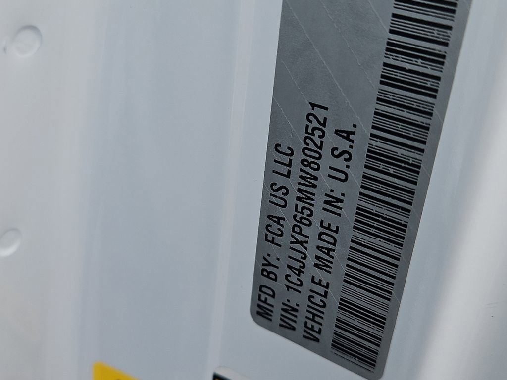 Used 2021 Jeep Wrangler Unlimited Sahara w/ Cold Weather Group image 34