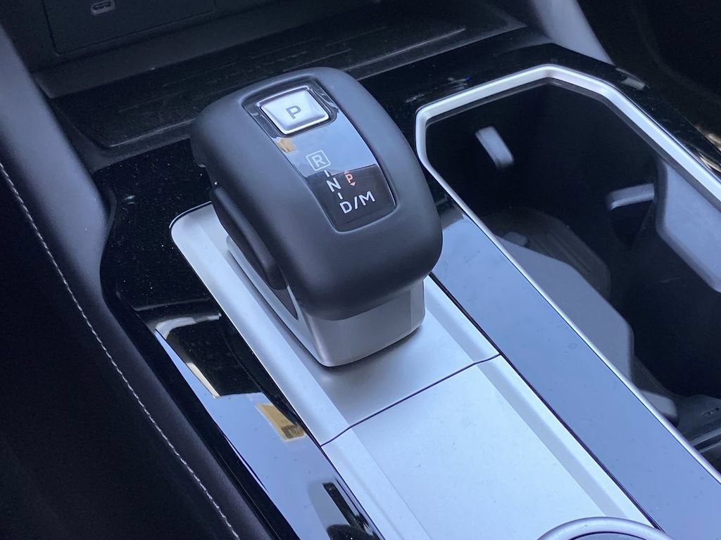 New 2026 Mitsubishi Outlander SEL FWD image 12