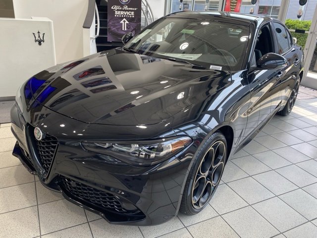 New 2025 Alfa Romeo Giulia AWD w/ Driving Assist Package