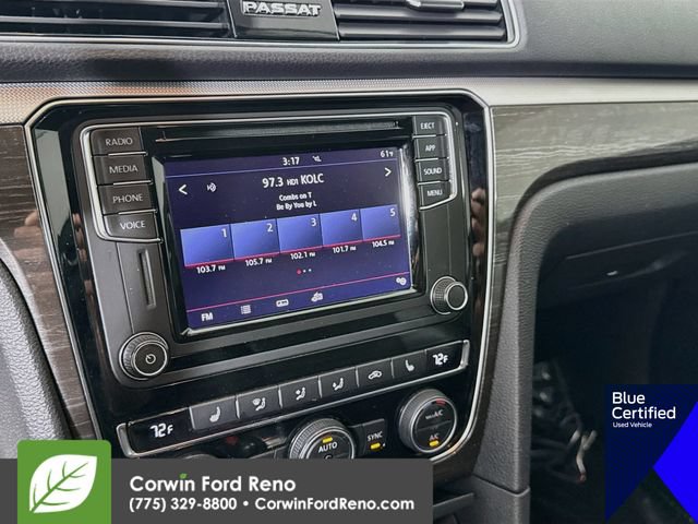 Used 2018 Volkswagen Passat 2.0T SE FWD image 17