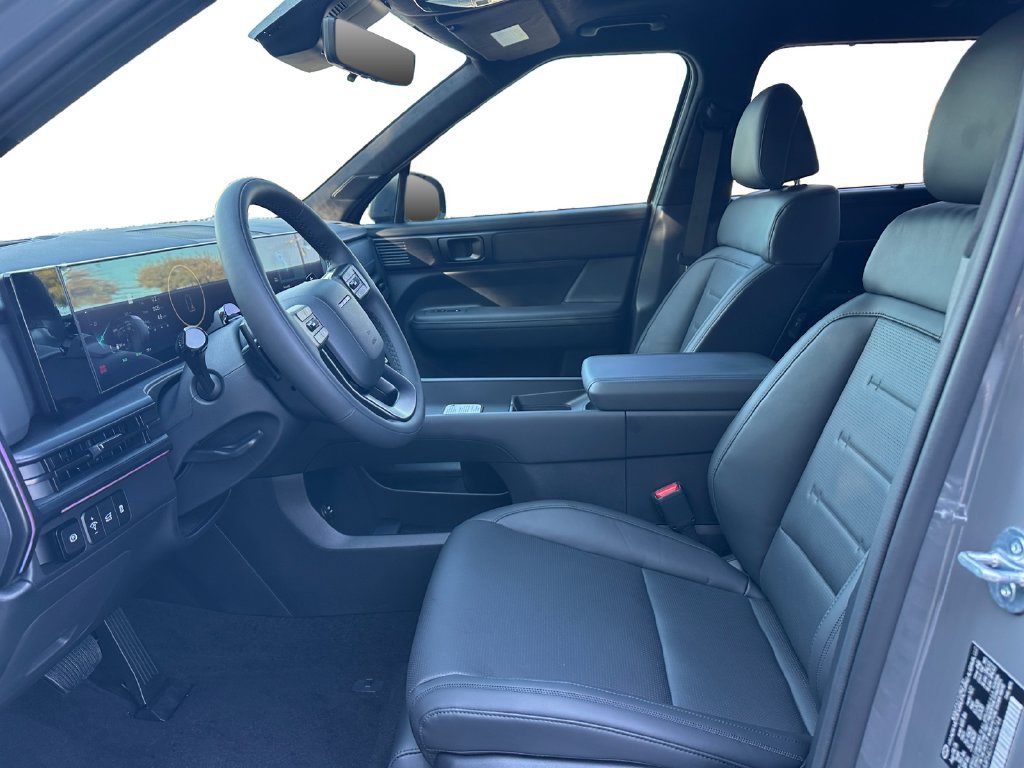 New 2027 Hyundai Santa Fe Calligraphy FWD image 11