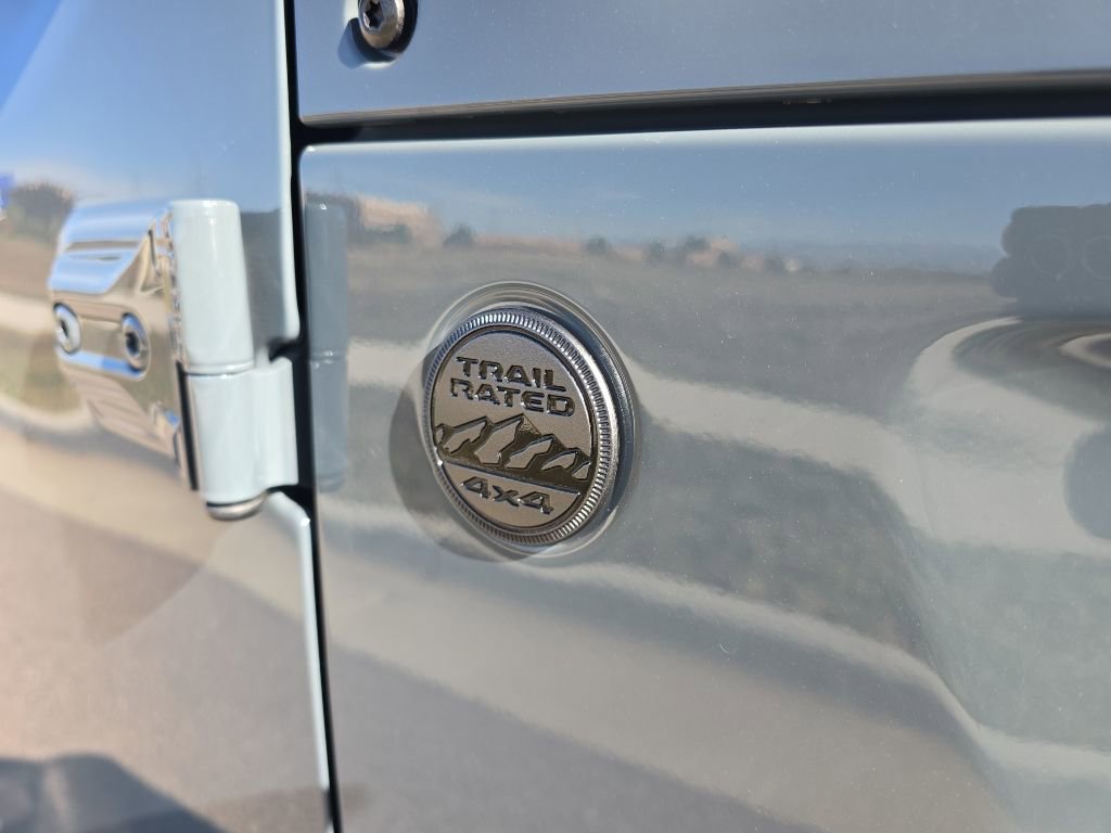 Used 2024 Jeep Wrangler Willys image 10