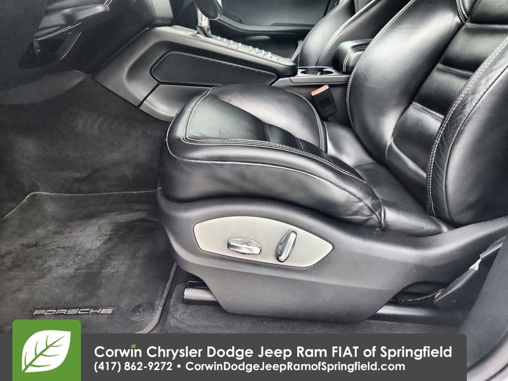 Used 2018 Porsche Macan GTS AWD/4WD image 19