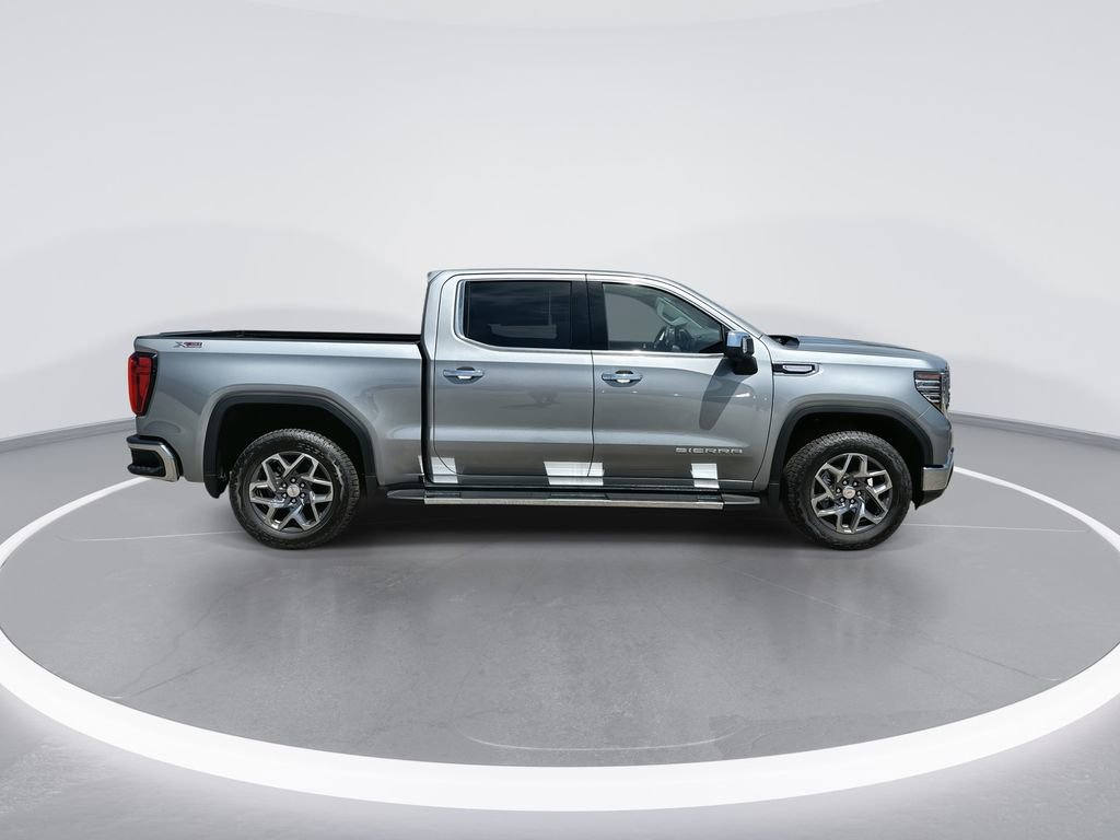 New 2026 GMC Sierra 1500 SLT image 9