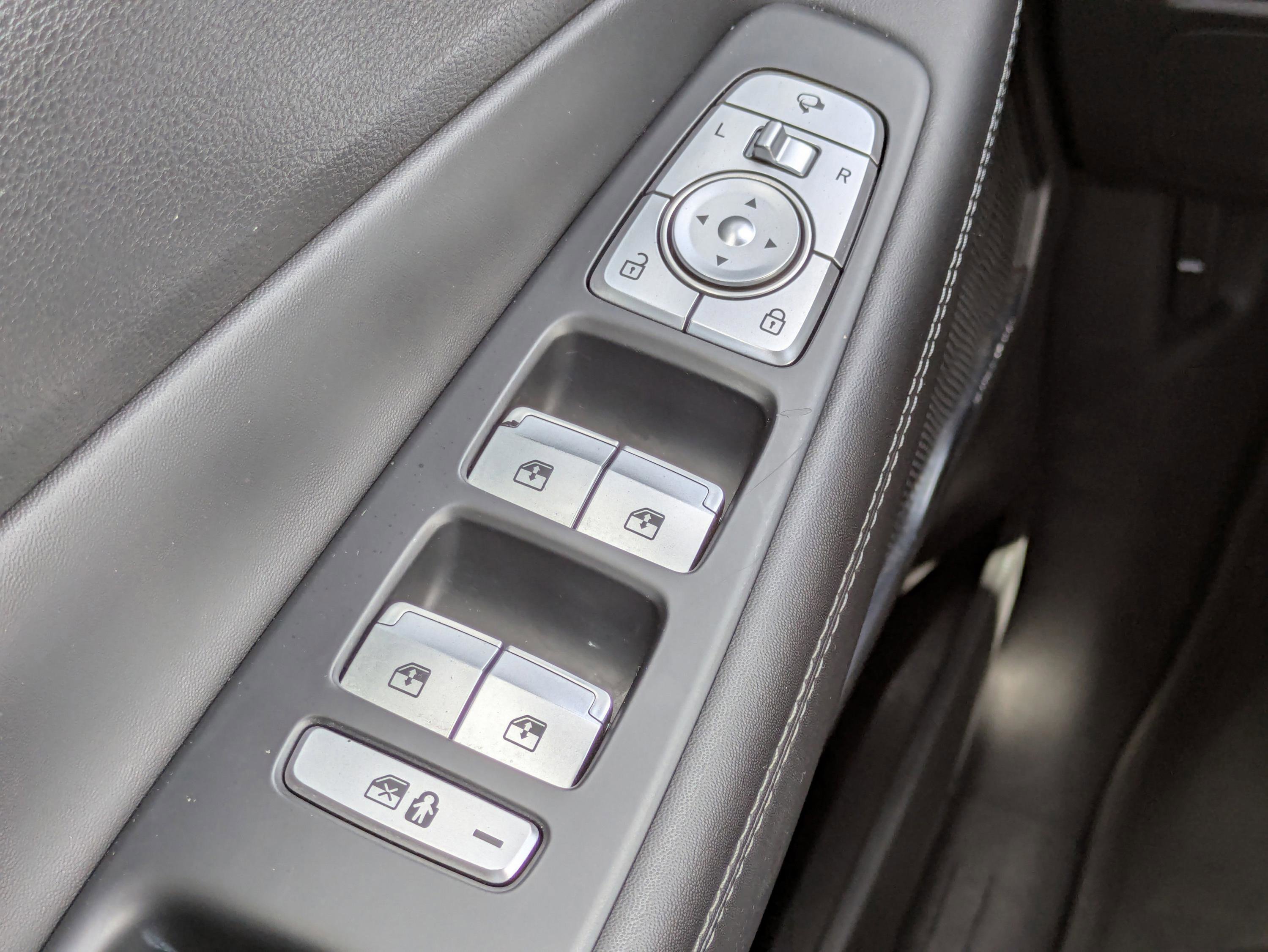 Used 2023 Hyundai Santa Fe Calligraphy image 16