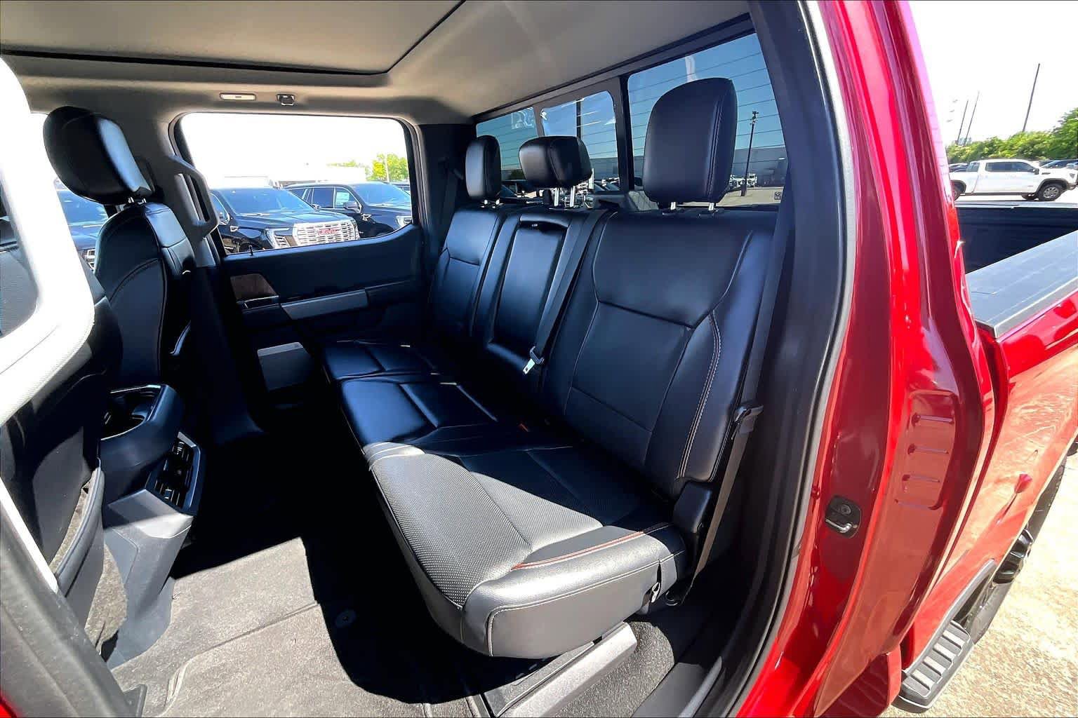Used 2024 Ford F250 Lariat w/ Lariat Ultimate Package AWD/4WD image 21