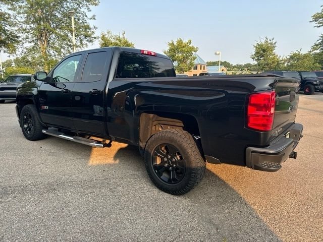 Used 2019 Chevrolet Silverado 1500 LT w/ All Star Edition AWD/4WD image 3
