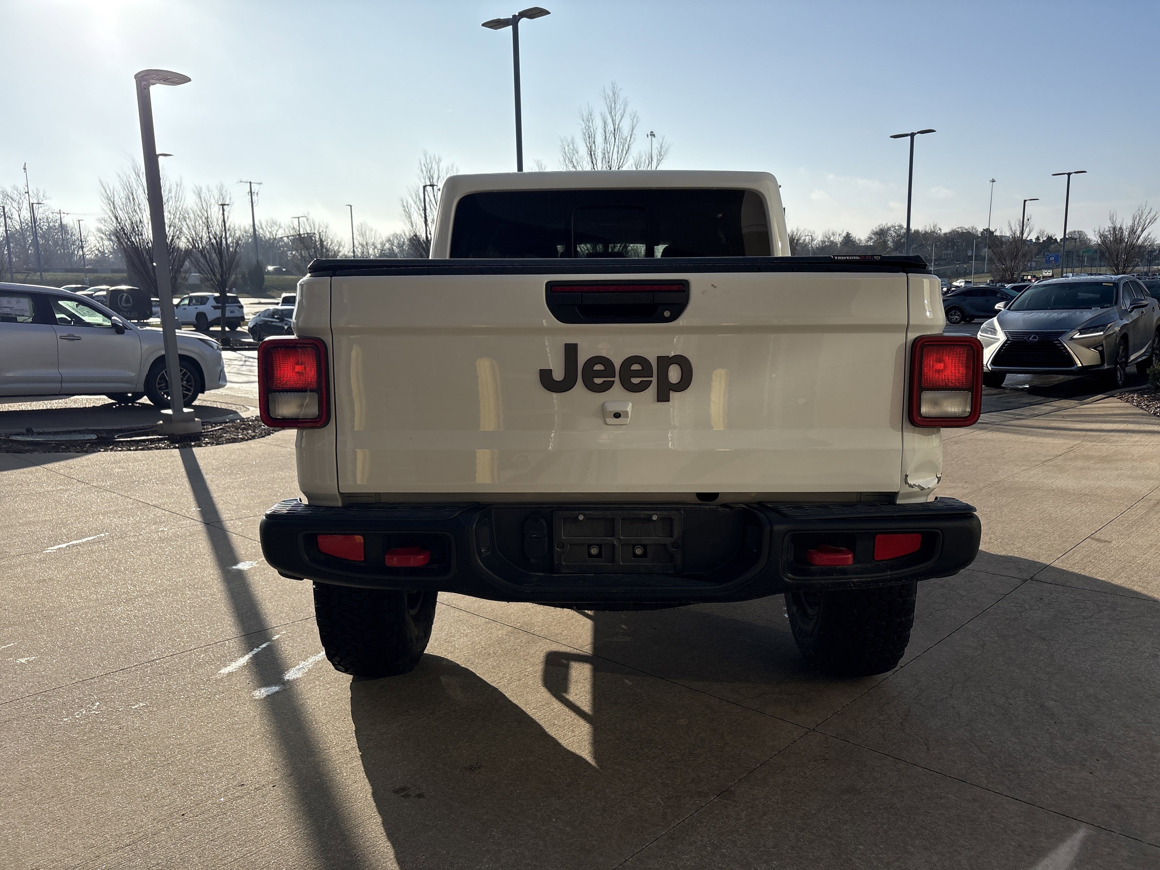 Used 2020 Jeep Gladiator Rubicon image 9