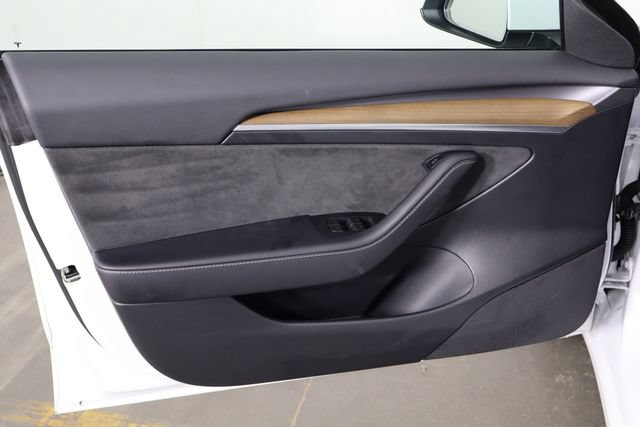 Used 2023 Tesla Model 3 Standard Range RWD image 17