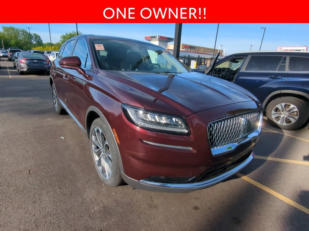 Used 2023 Lincoln Nautilus Reserve w/ Luxury Package AWD/4WD image 3
