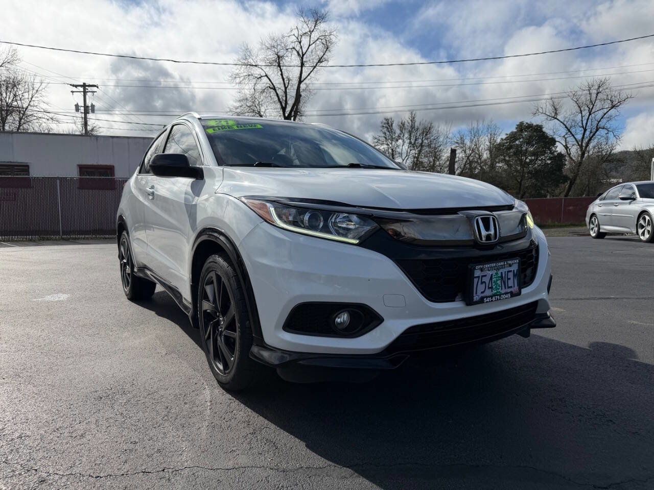 Used 2021 Honda HR-V Sport image 2