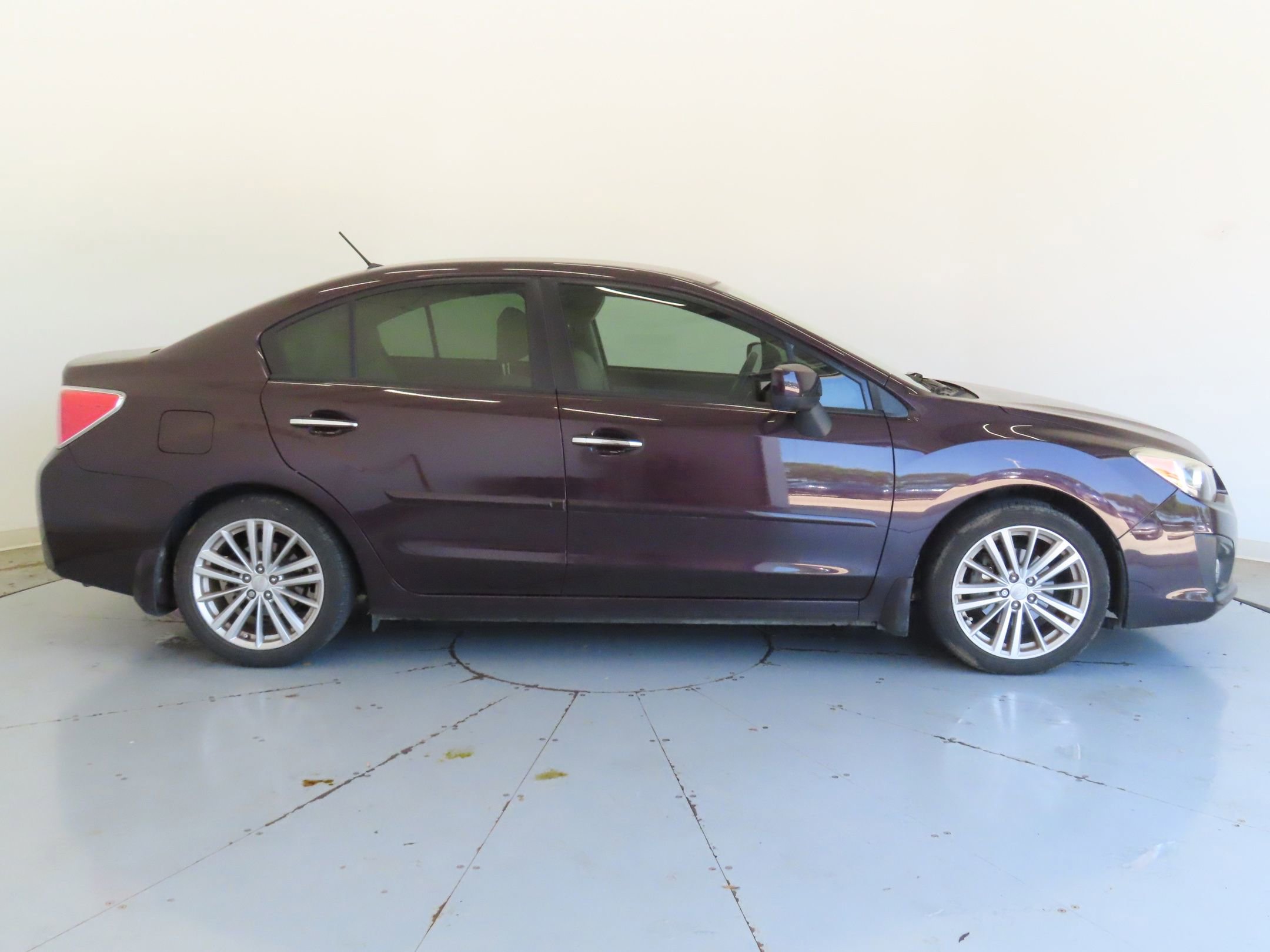 Used 2012 Subaru Impreza 2.0i Limited AWD/4WD image 2
