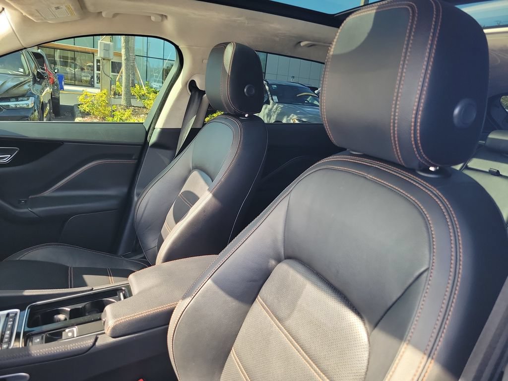 Used 2020 Jaguar F-PACE Prestige AWD/4WD image 19