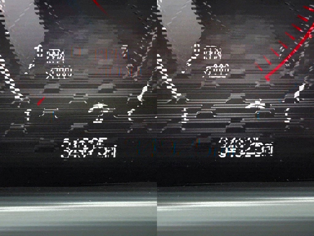 Used 2024 GMC Acadia Denali image 17