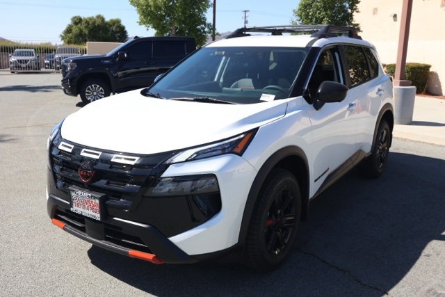 New 2026 Nissan Rogue SV image 8