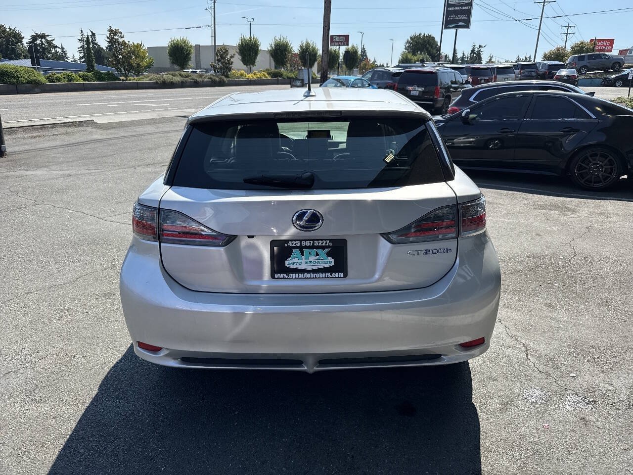 Used 2011 Lexus CT 200h Premium w/ Leather Pkg FWD image 5