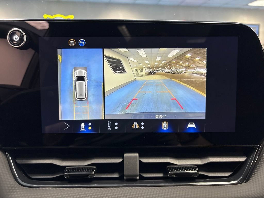 New 2026 Chevrolet Equinox RS w/ Convenience Package III FWD image 33