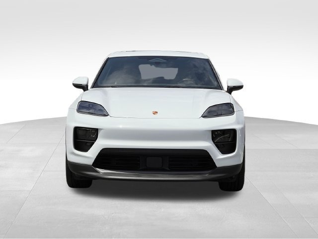 Used 2025 Porsche Macan Electric w/ Premium Package RWD image 8