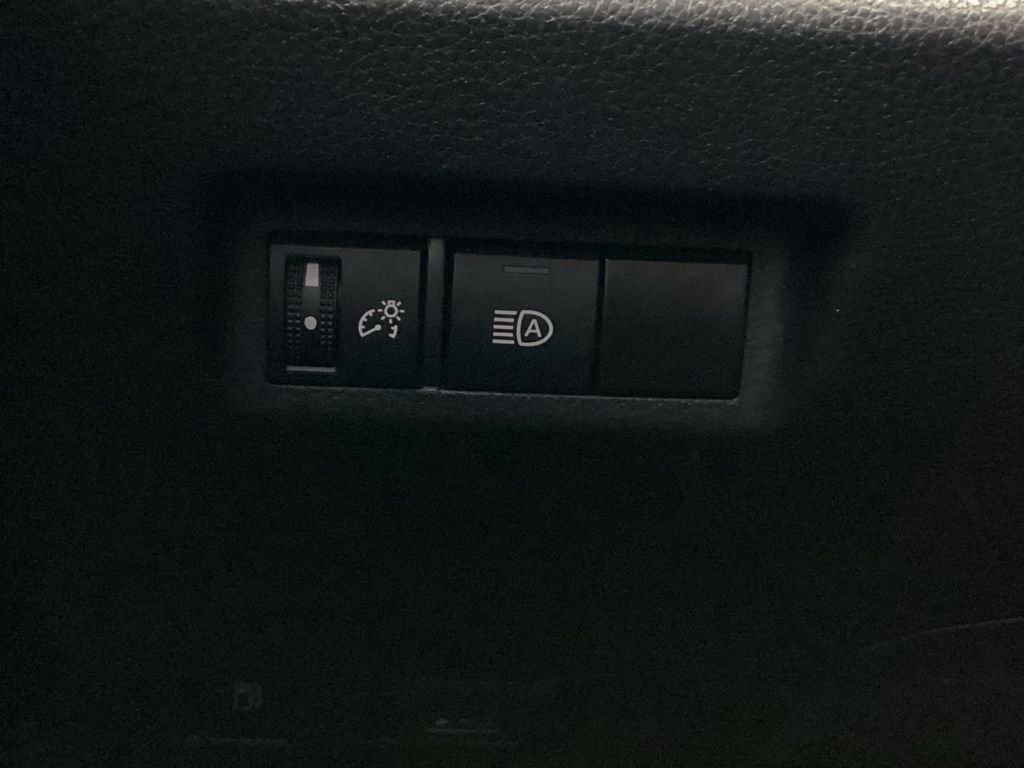 Used 2024 Toyota RAV4 XLE image 27