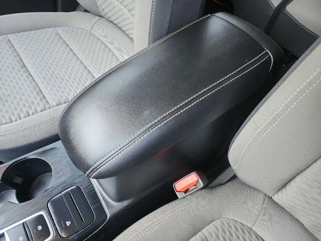 Used 2021 Ford Escape SE image 27