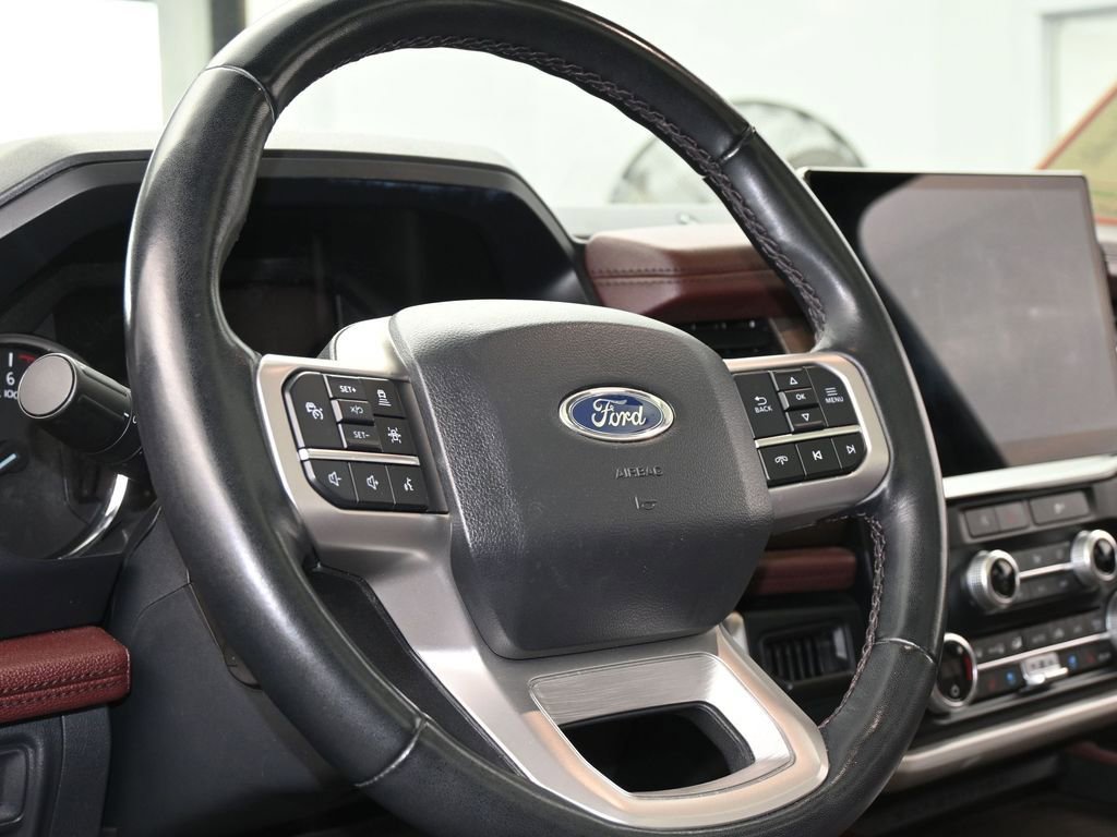 Used 2024 Ford Expedition Limited image 15