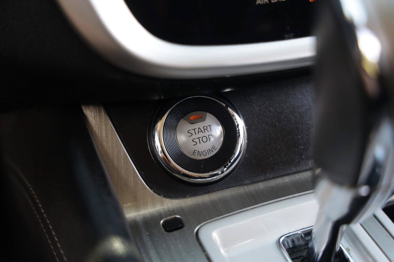 Used 2018 Nissan Murano SV AWD/4WD image 29