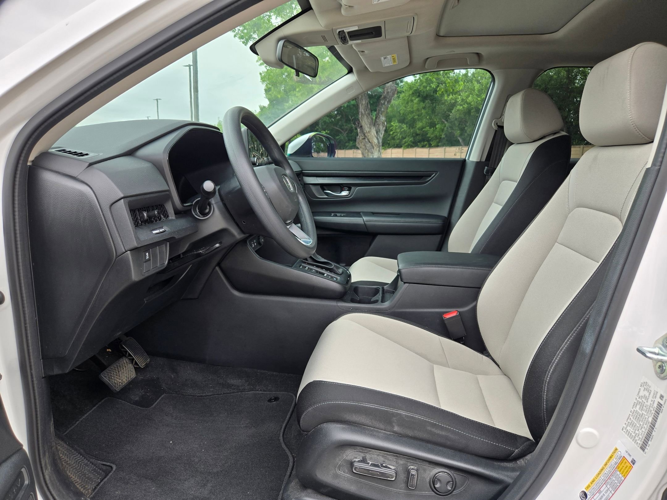 Used 2024 Honda CR-V EX image 9