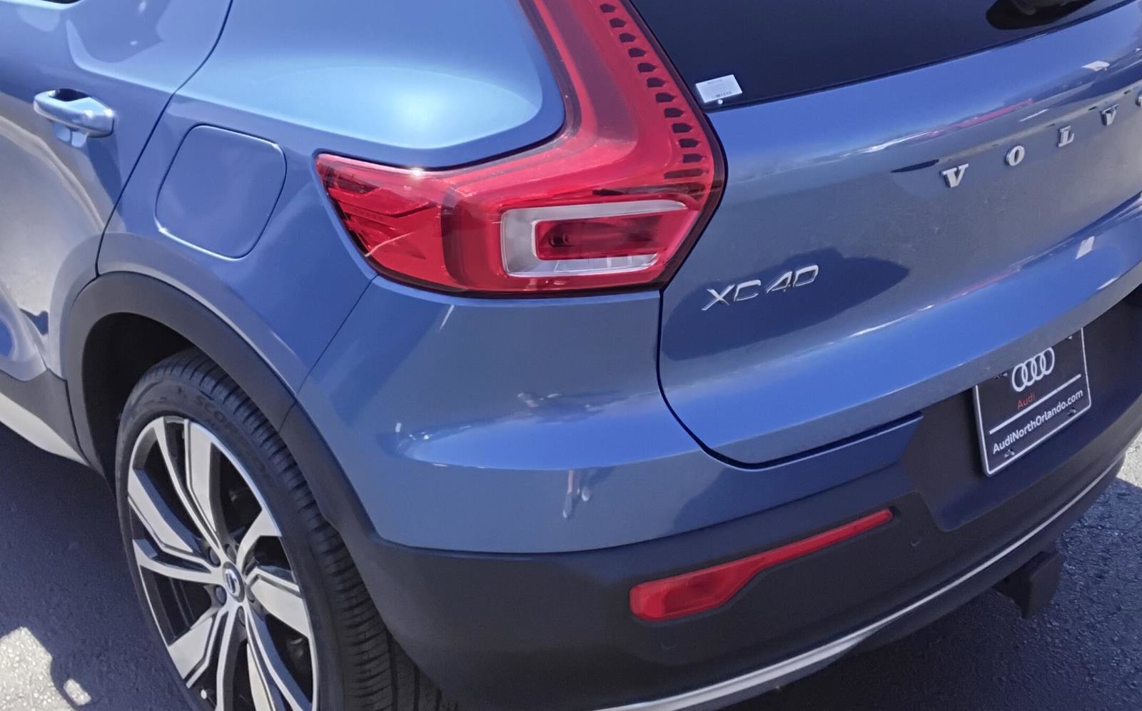 Used 2021 Volvo XC40 P8 Recharge w/ Advanced Package image 10