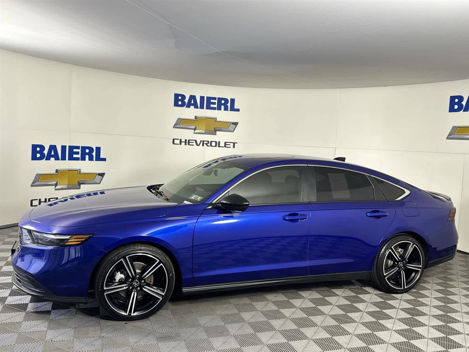 Used 2023 Honda Accord Sport image 2