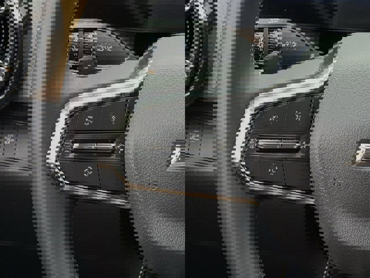 Certified 2026 Chevrolet Equinox ACTIV w/ LPO, Floor Liner Package image 13