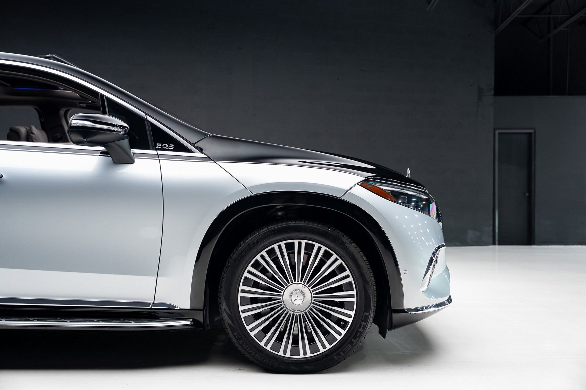 Used 2024 Mercedes-Benz Maybach EQS 680 4MATIC image 39