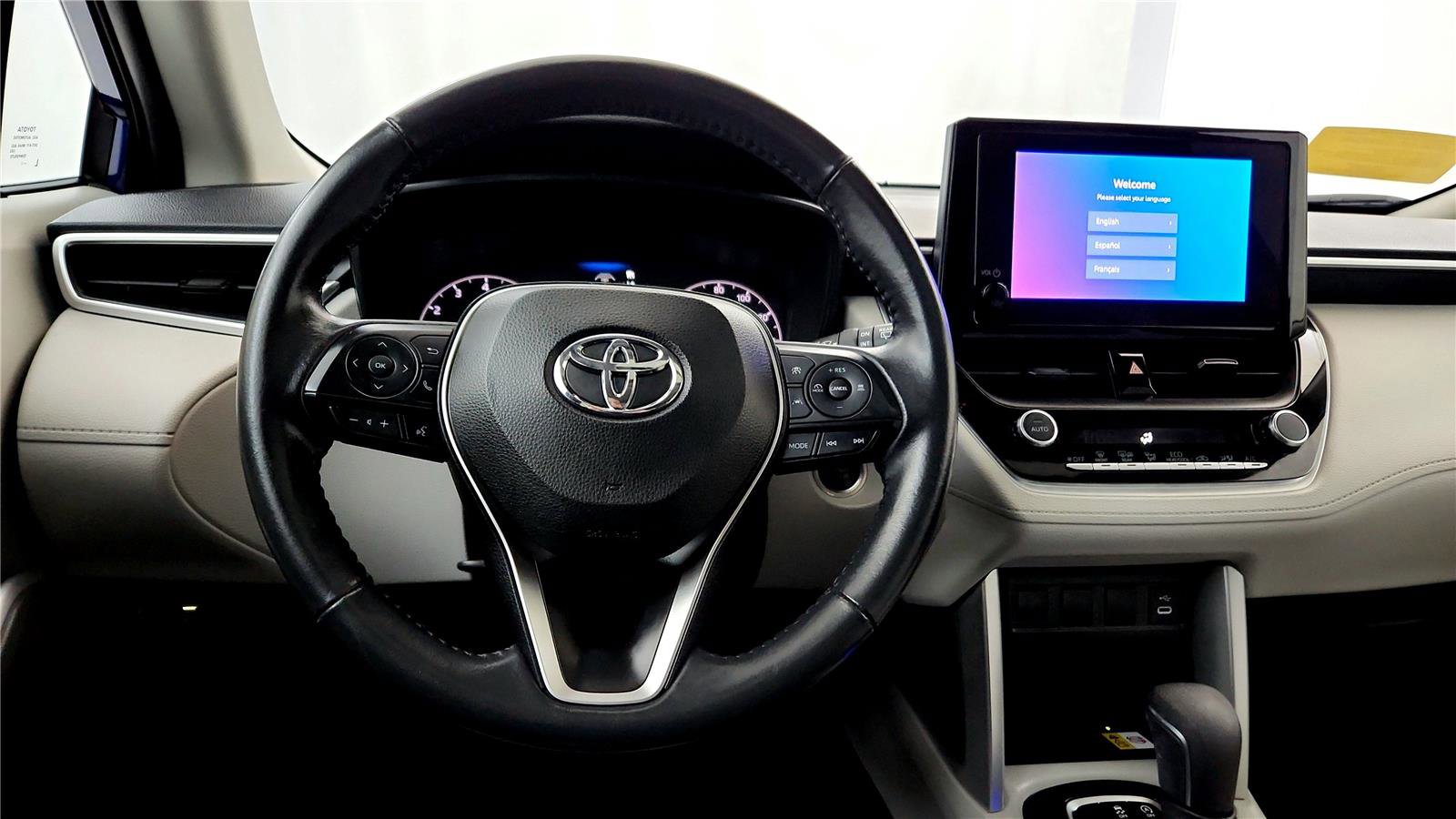 Certified 2023 Toyota Corolla Cross LE w/ Moonroof Package image 25