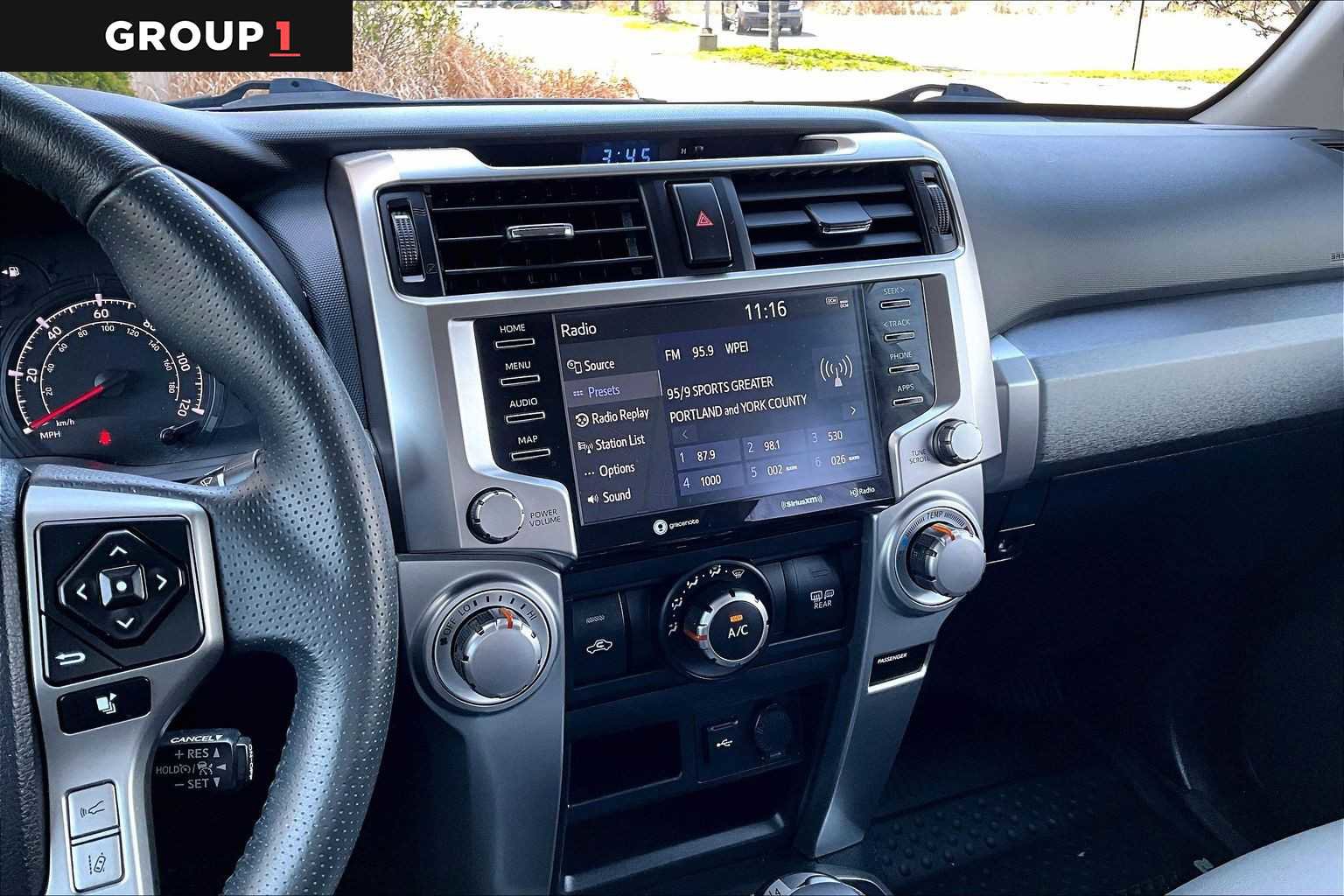 Used 2020 Toyota 4Runner SR5 Premium w/ Moonroof Package AWD/4WD image 7