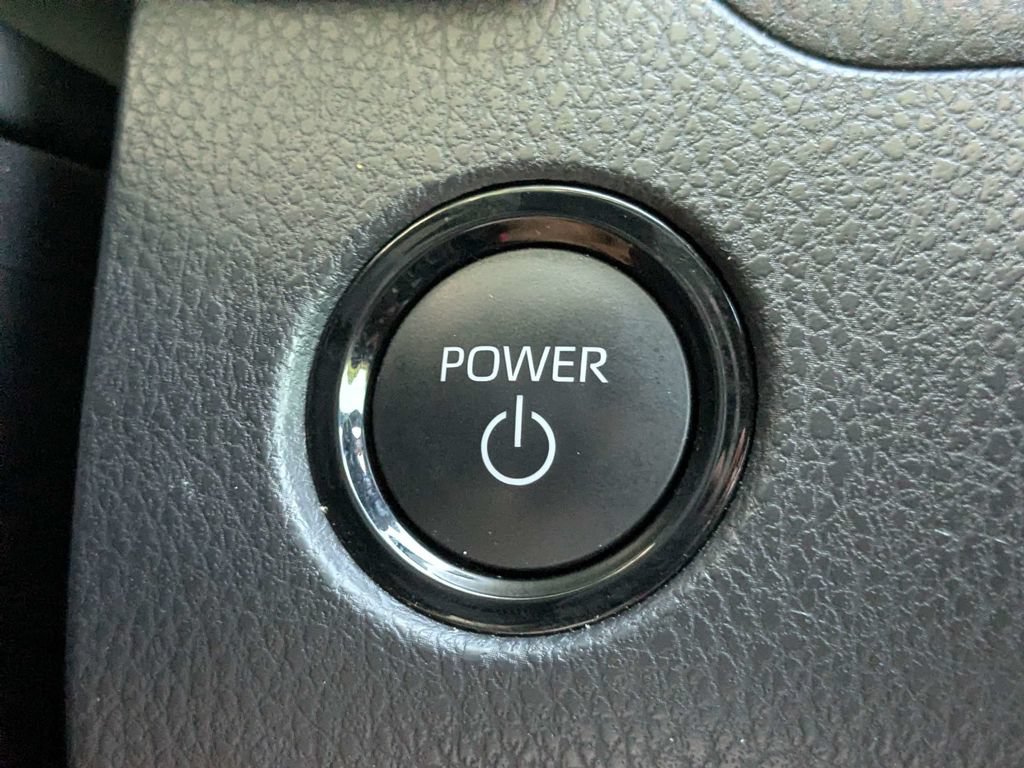 Used 2025 Toyota Camry SE FWD image 25
