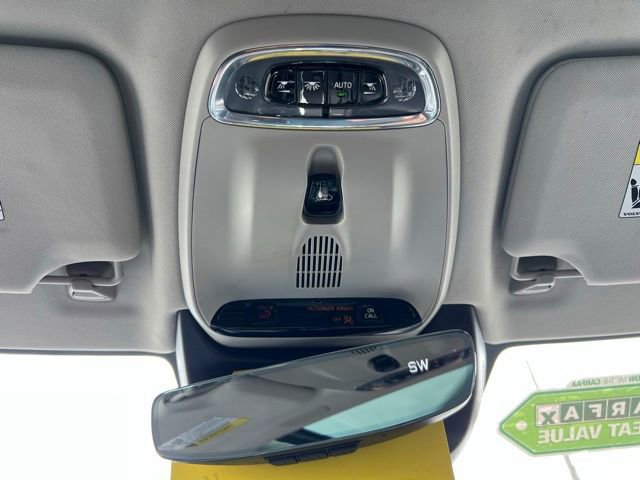 Used 2020 Volvo V90 T6 Cross Country image 31