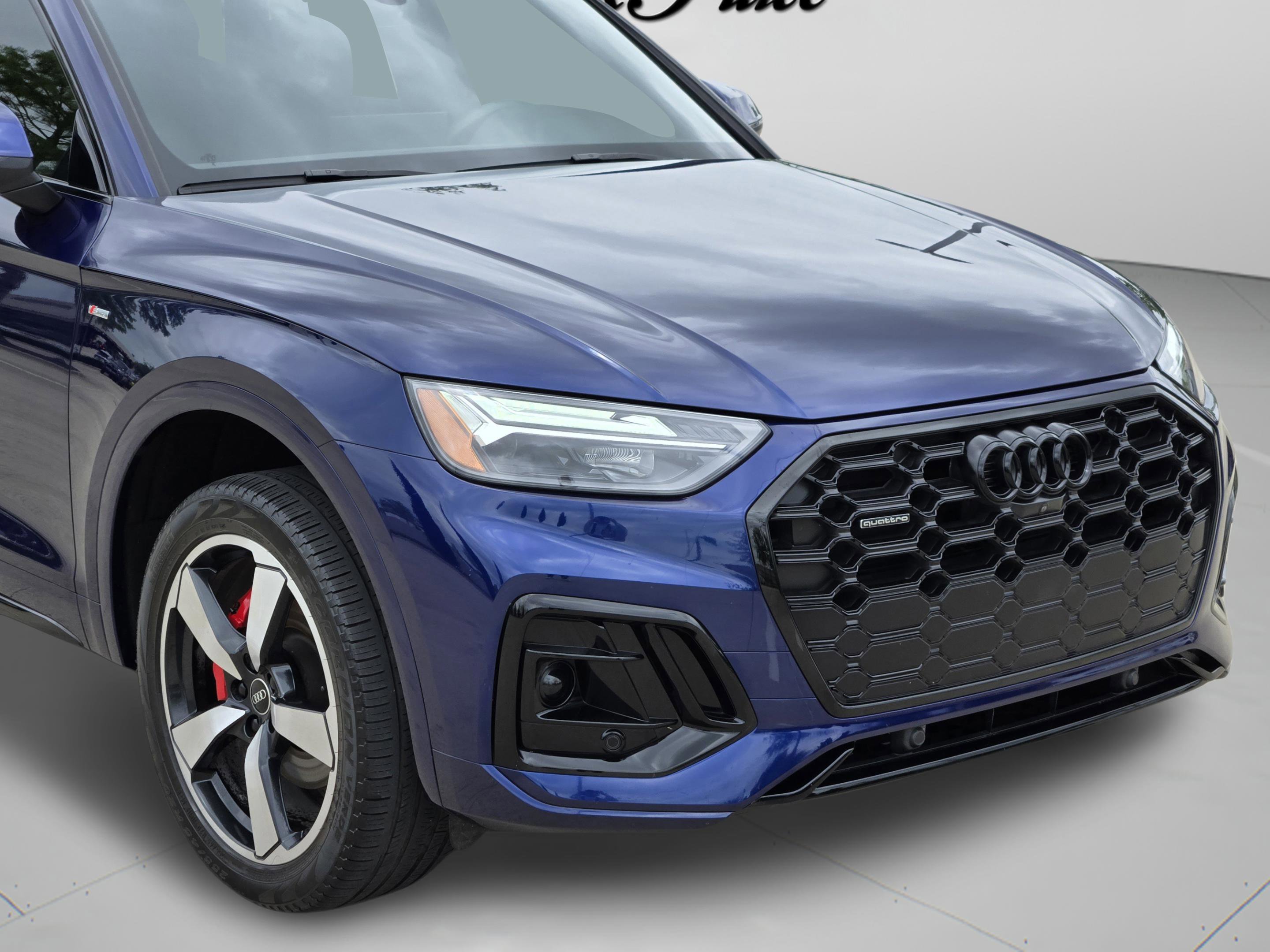 Used 2024 Audi Q5 2.0T Premium Plus w/ Premium Plus Package AWD/4WD image 32