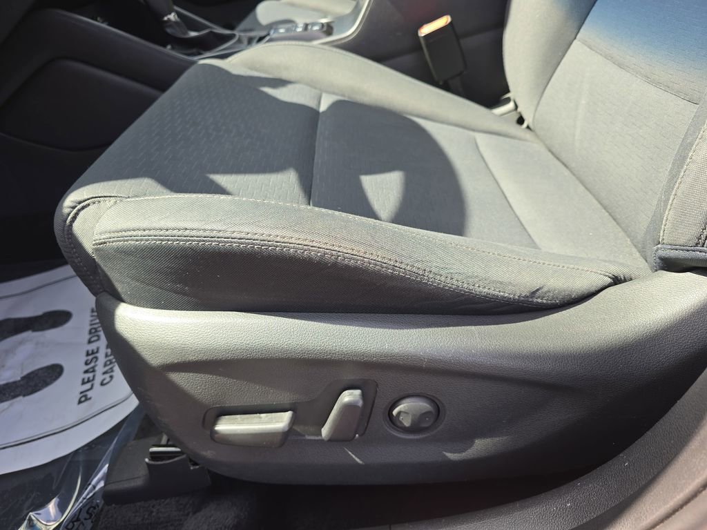 Used 2020 Hyundai Tucson Value w/ Winter Weather Package image 31