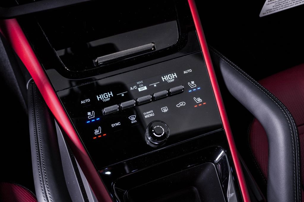 New 2026 Porsche Cayenne GTS image 24