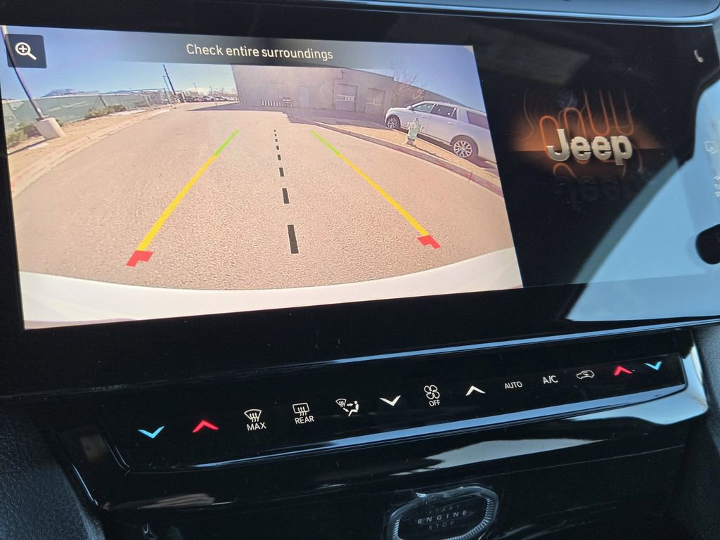 New 2026 Jeep Grand Cherokee Laredo image 10