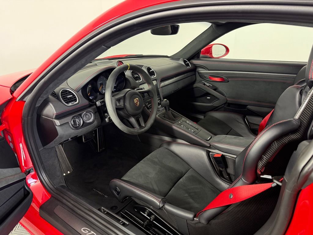 Certified 2025 Porsche 718 Cayman GT4 RS image 4