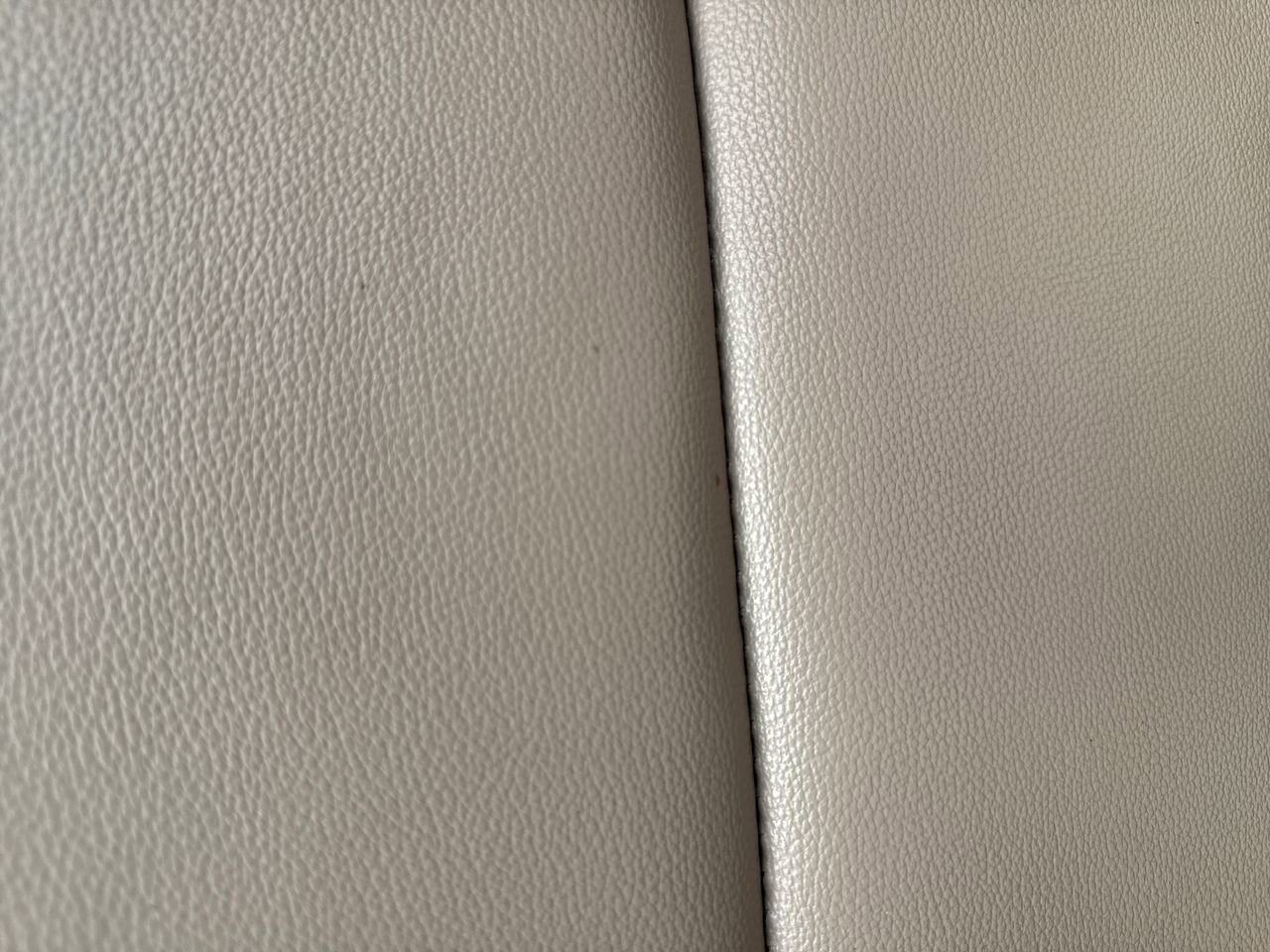 Used 2020 Ford Explorer XLT w/ Equipment Group 202A image 29