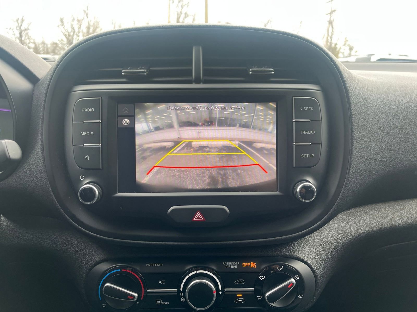 Used 2025 Kia Soul LX w/ LX Technology Package image 22