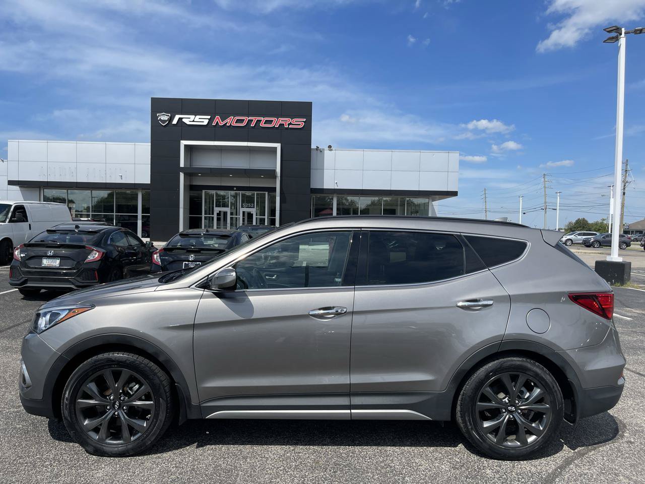 Used 2017 Hyundai Santa Fe Sport w/ 2.0T Ultimate Tech Package 05 FWD image 16