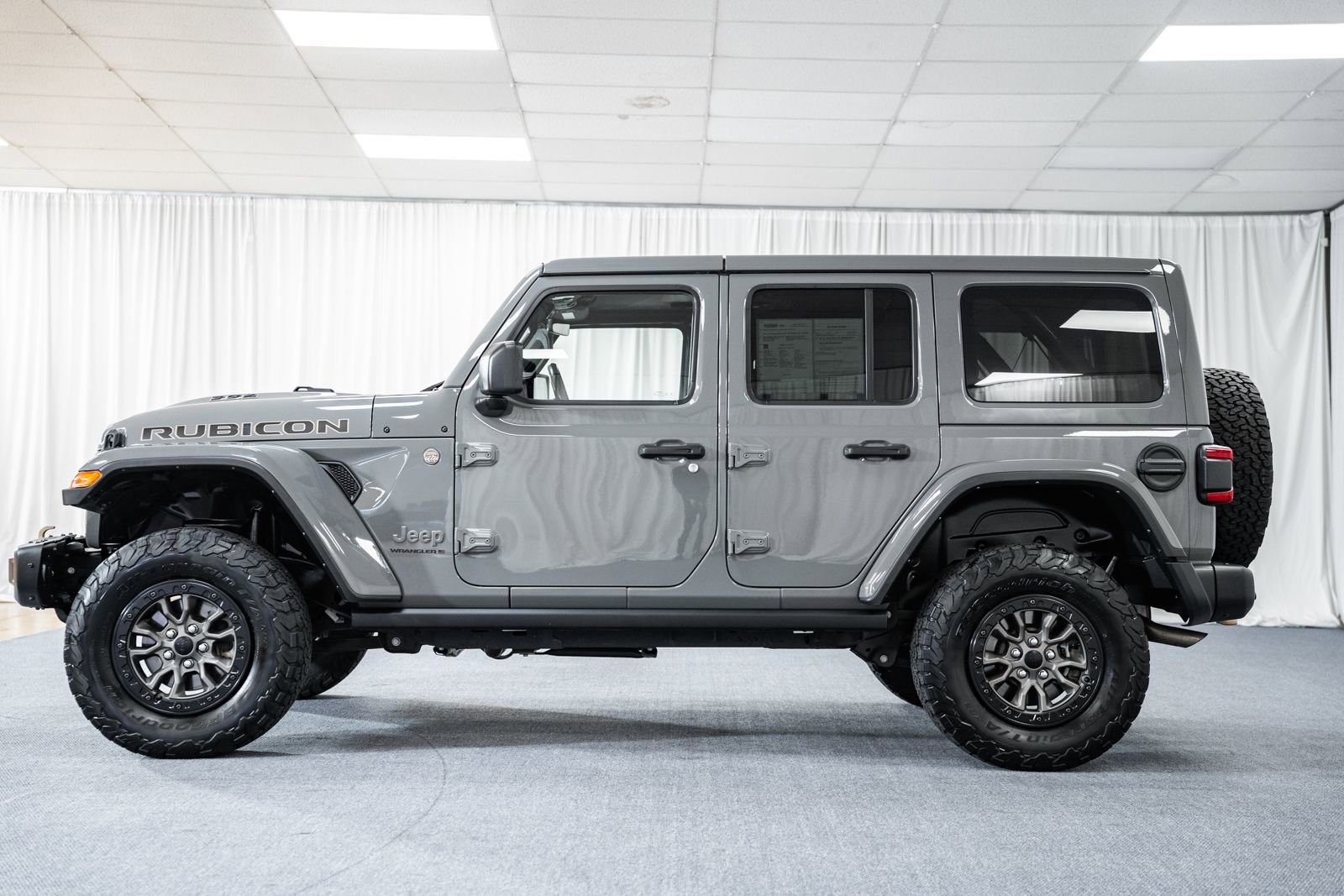 Used 2023 Jeep Wrangler Rubicon 392 image 5