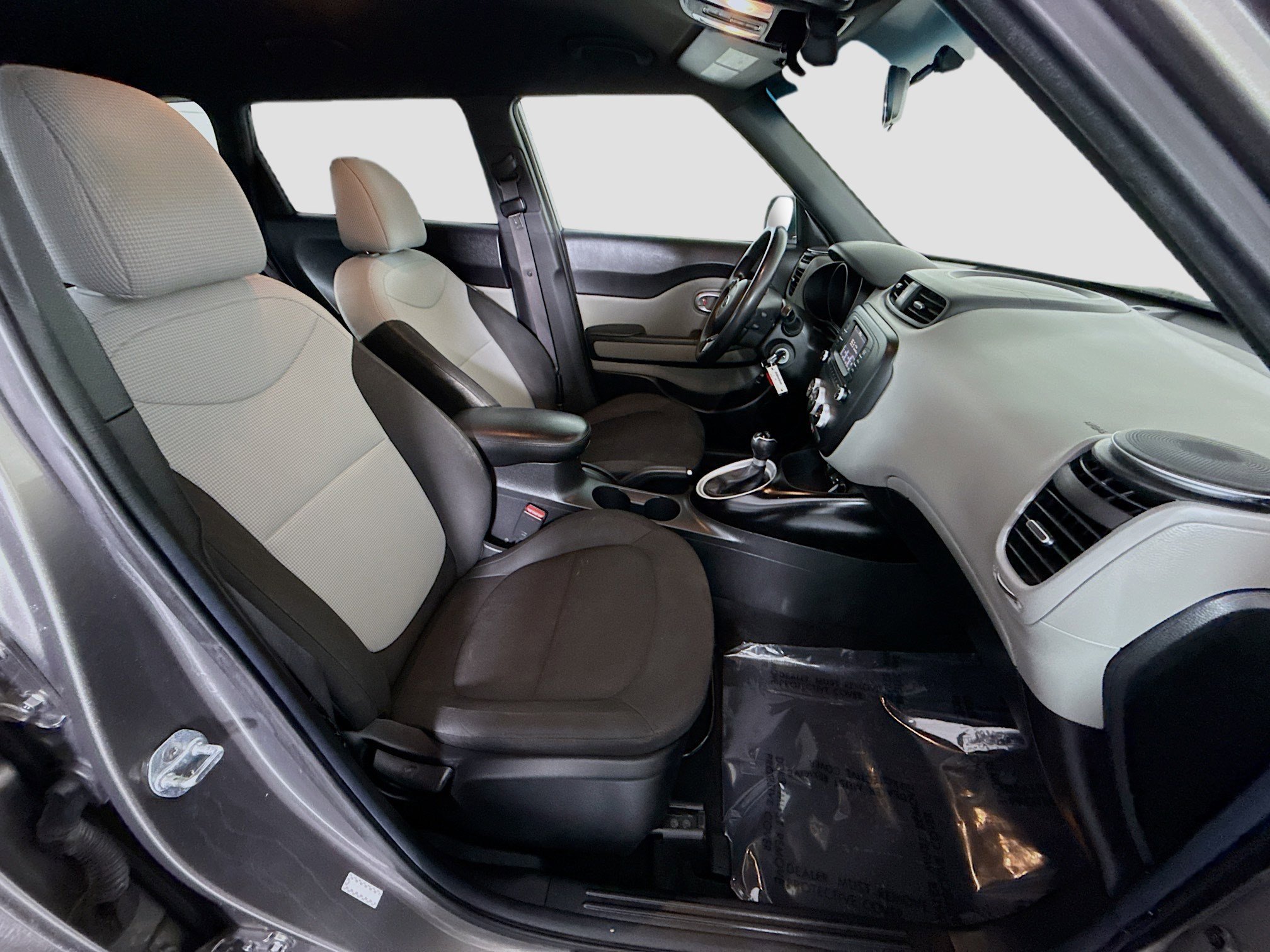 Used 2017 Kia Soul image 27