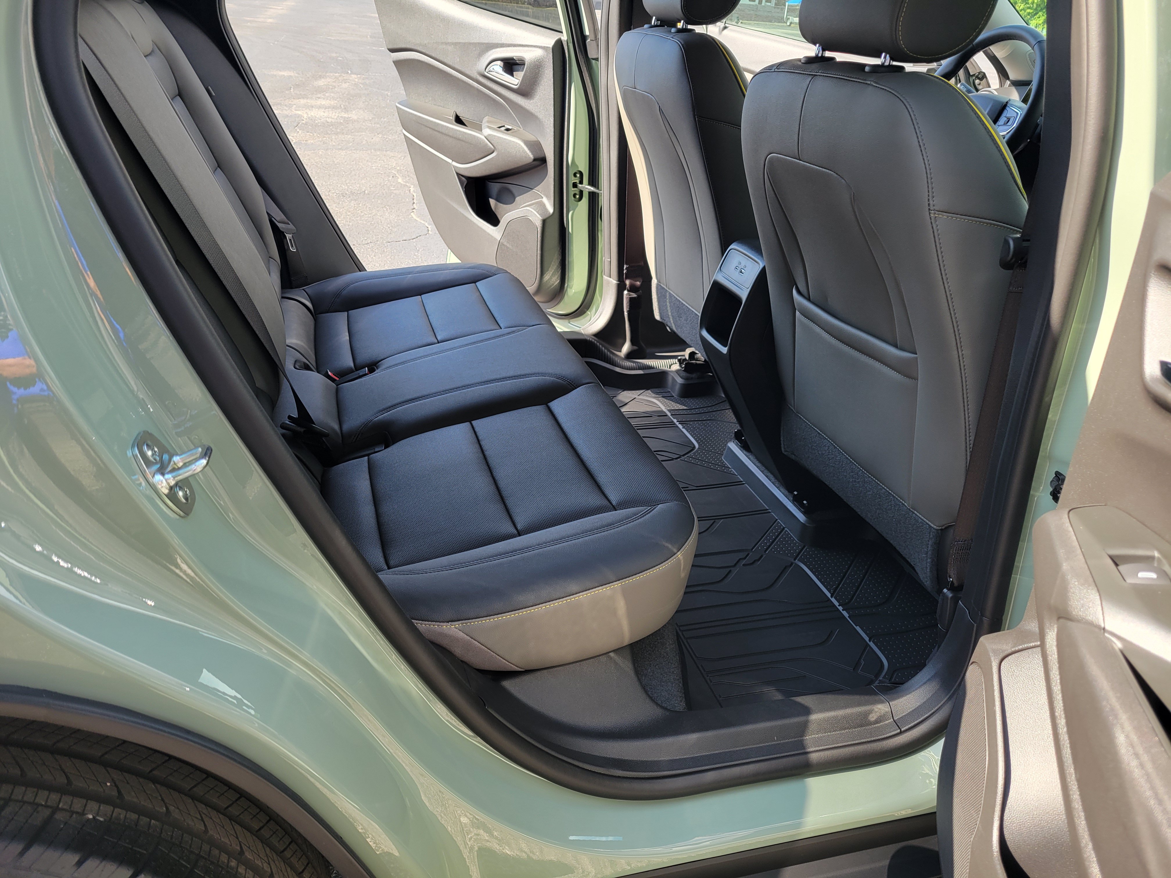 Certified 2026 Chevrolet Trax ACTIV w/ Driver Confidence Package FWD image 29