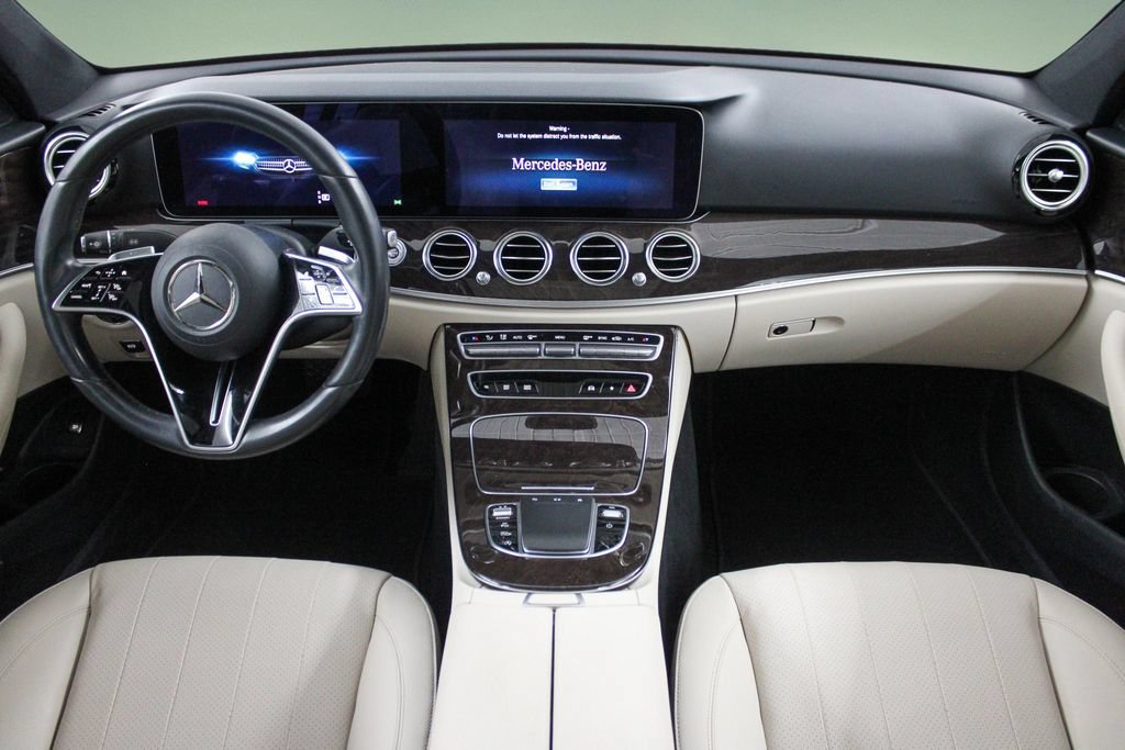 Used 2023 Mercedes-Benz E 350 4MATIC Sedan image 19