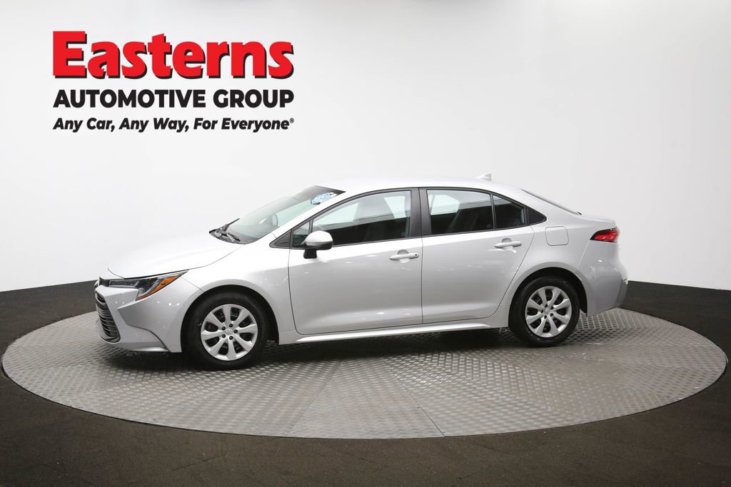 Used 2023 Toyota Corolla LE image 57