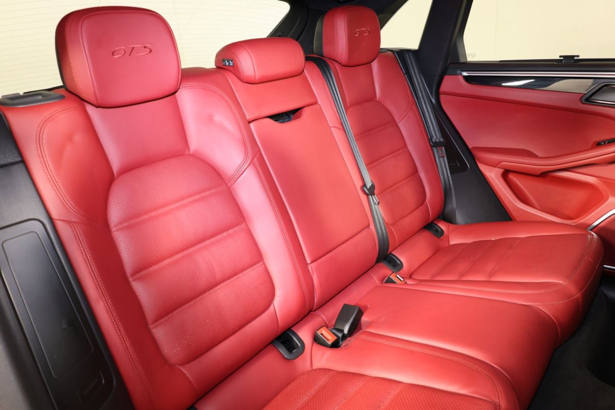 Used 2017 Porsche Macan GTS AWD/4WD image 43